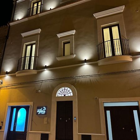 B&B Palazzo Croghan Torremaggiore Екстер'єр фото
