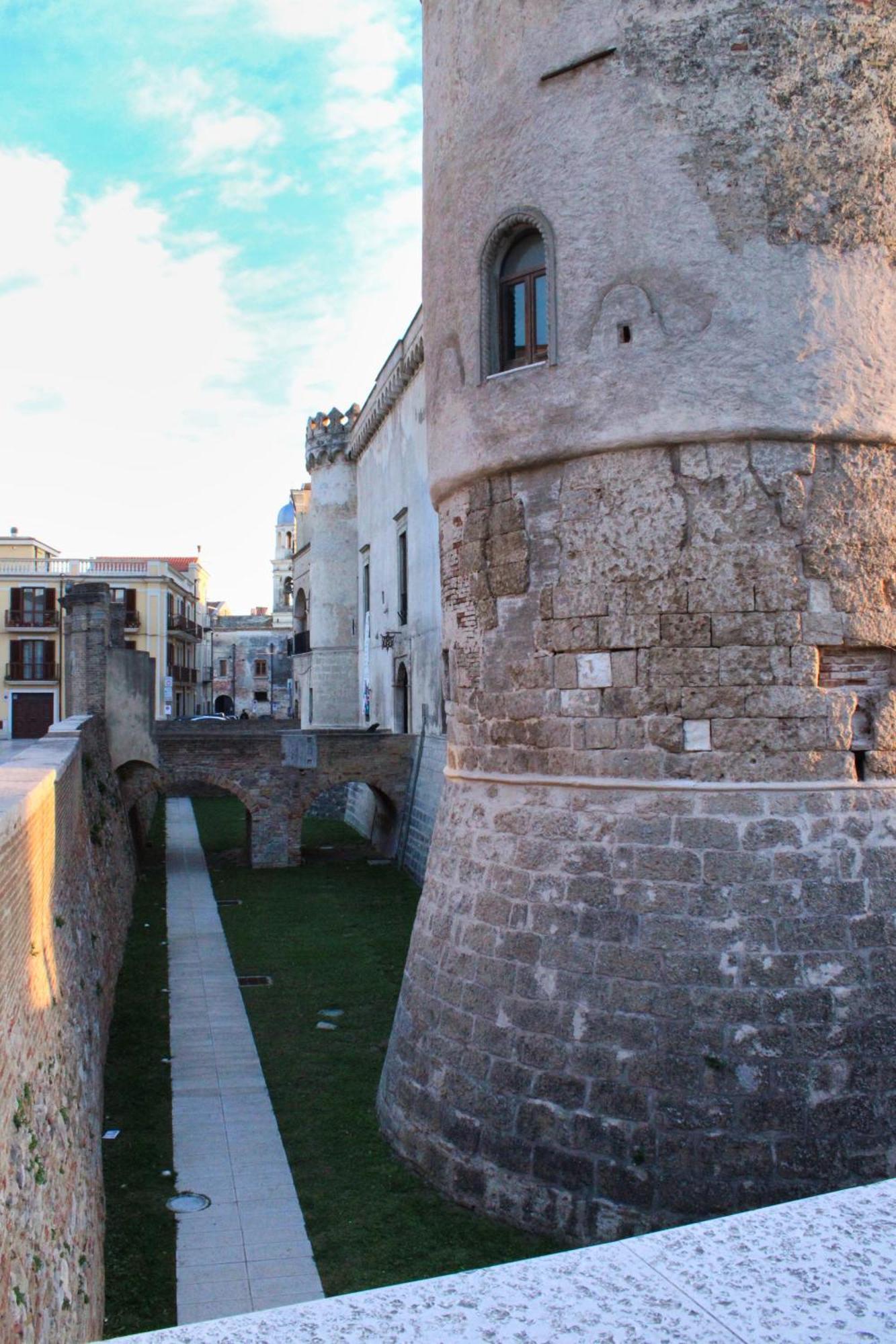 B&B Palazzo Croghan Torremaggiore Екстер'єр фото