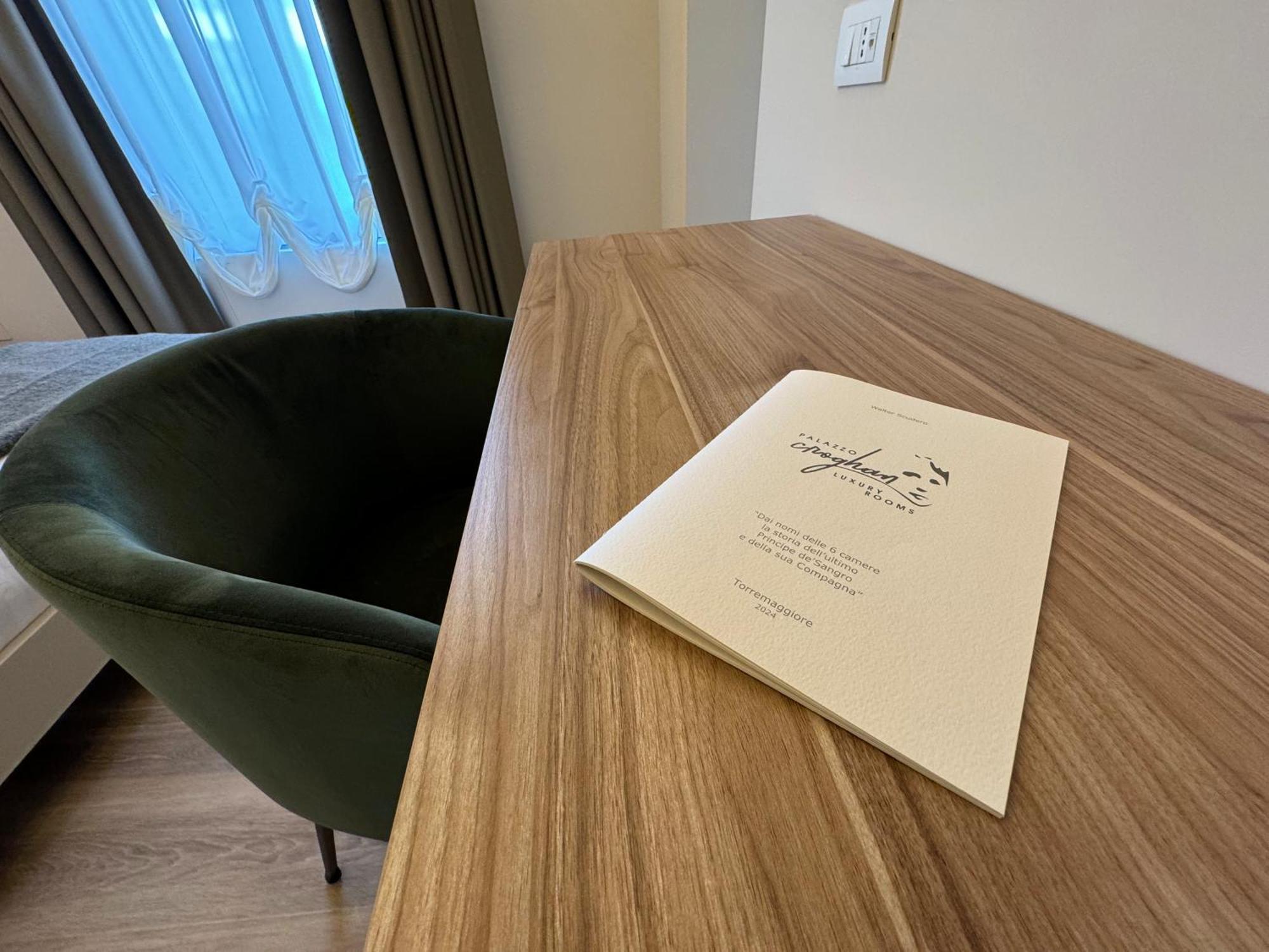 B&B Palazzo Croghan Torremaggiore Екстер'єр фото